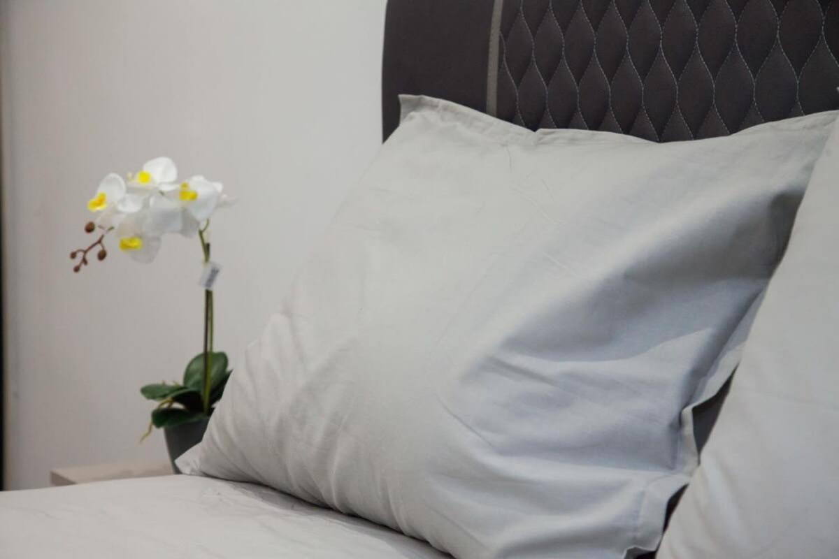 Brand New Urban Getaway Next To Megaro Mousikis Apartment Athens Exterior photo